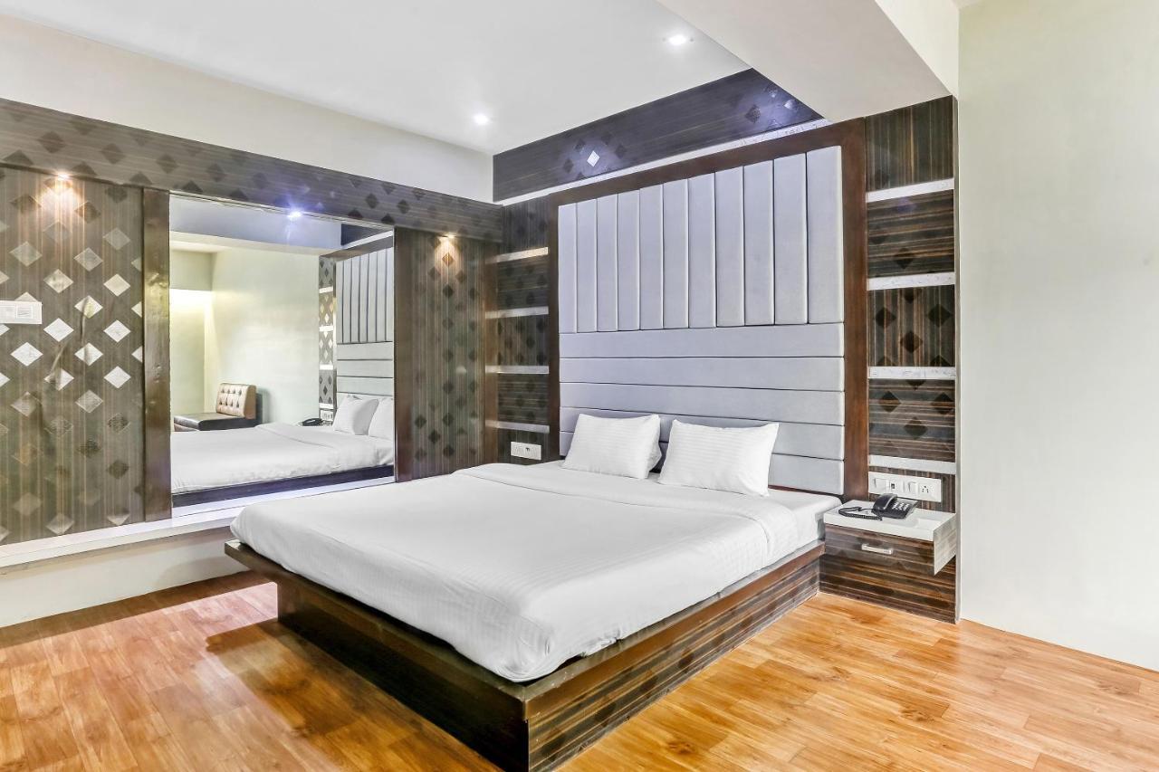 Oyo Flagship 83396 Hotel Vinyasa Residency Βομβάη Εξωτερικό φωτογραφία