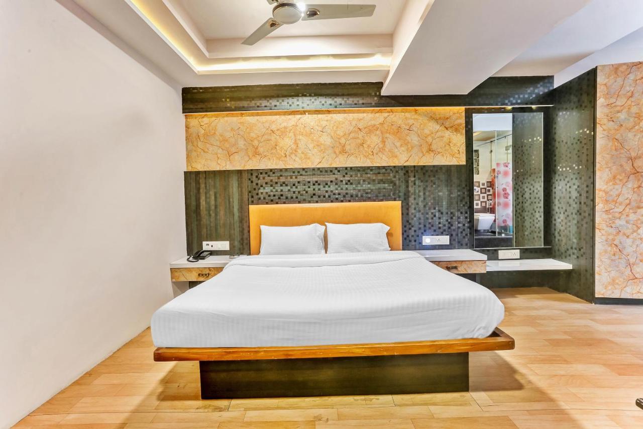 Oyo Flagship 83396 Hotel Vinyasa Residency Βομβάη Εξωτερικό φωτογραφία