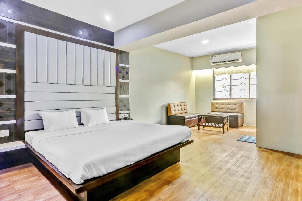 Oyo Flagship 83396 Hotel Vinyasa Residency Βομβάη Εξωτερικό φωτογραφία